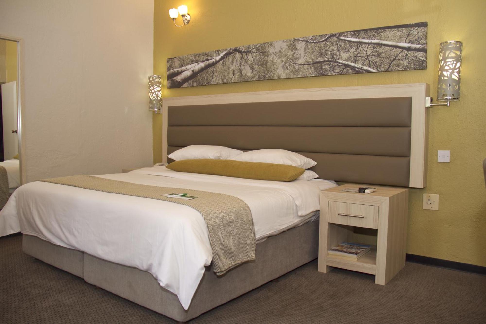 Cresta Marang Gardens Hotel Francistown Ruang foto