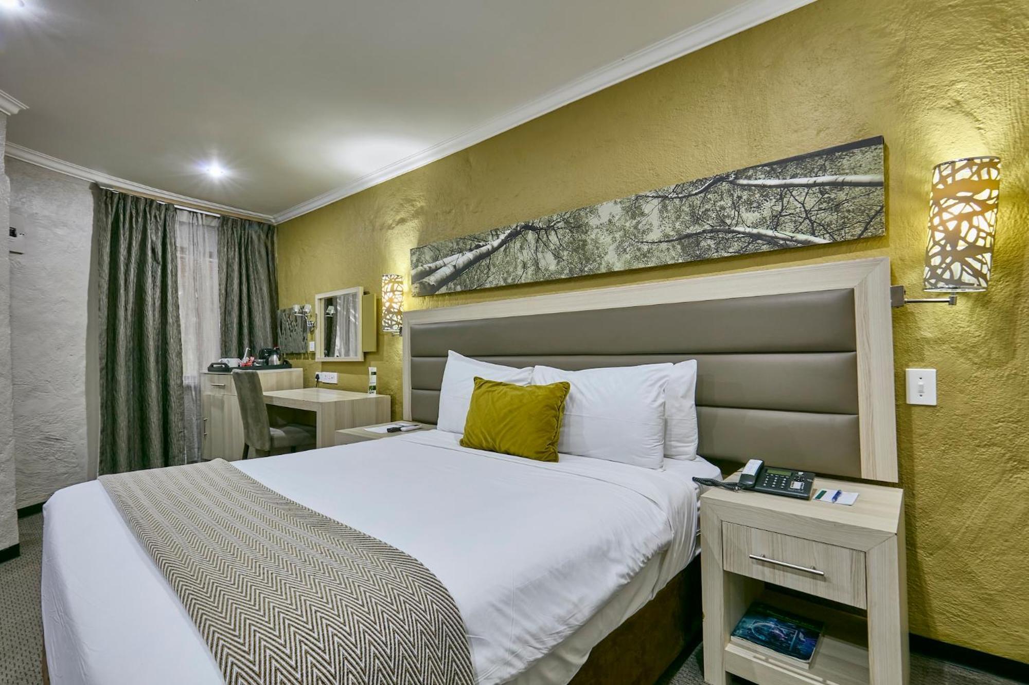 Cresta Marang Gardens Hotel Francistown Bagian luar foto